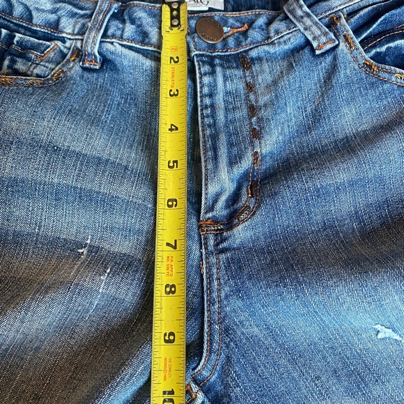 Cato Distressed Denim Capris with Embellished Stitching - Picture 16 of 16